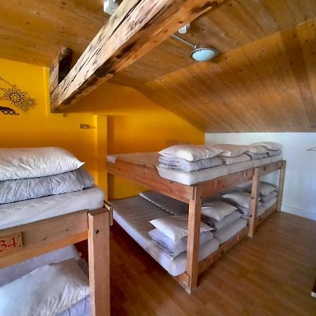 Mountain Hostel Gimmelwald Wengen Eksteriør bilde
