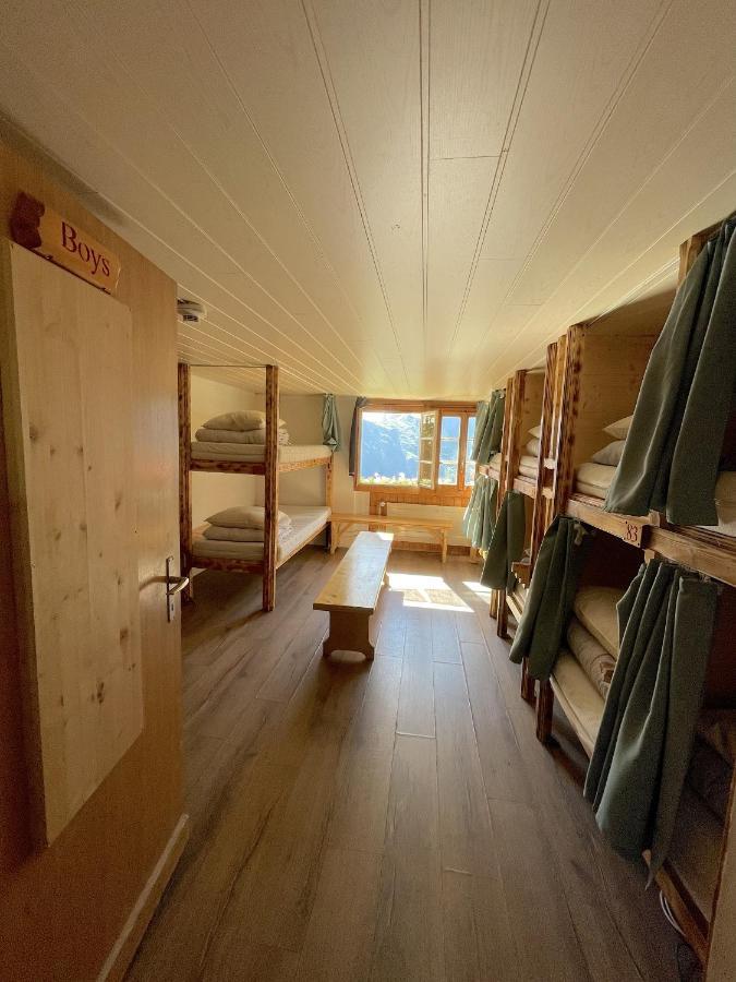 Mountain Hostel Gimmelwald Wengen Eksteriør bilde