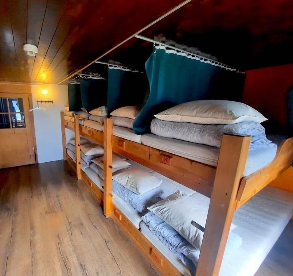 Mountain Hostel Gimmelwald Wengen Eksteriør bilde